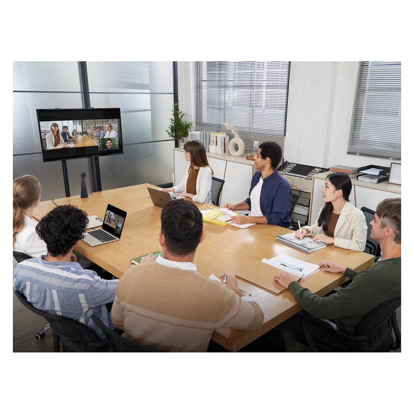IPEVO TOTEM 180 Grad 4K Video-Konferenzkamera — Buy in Cyprus with Fast Delivery