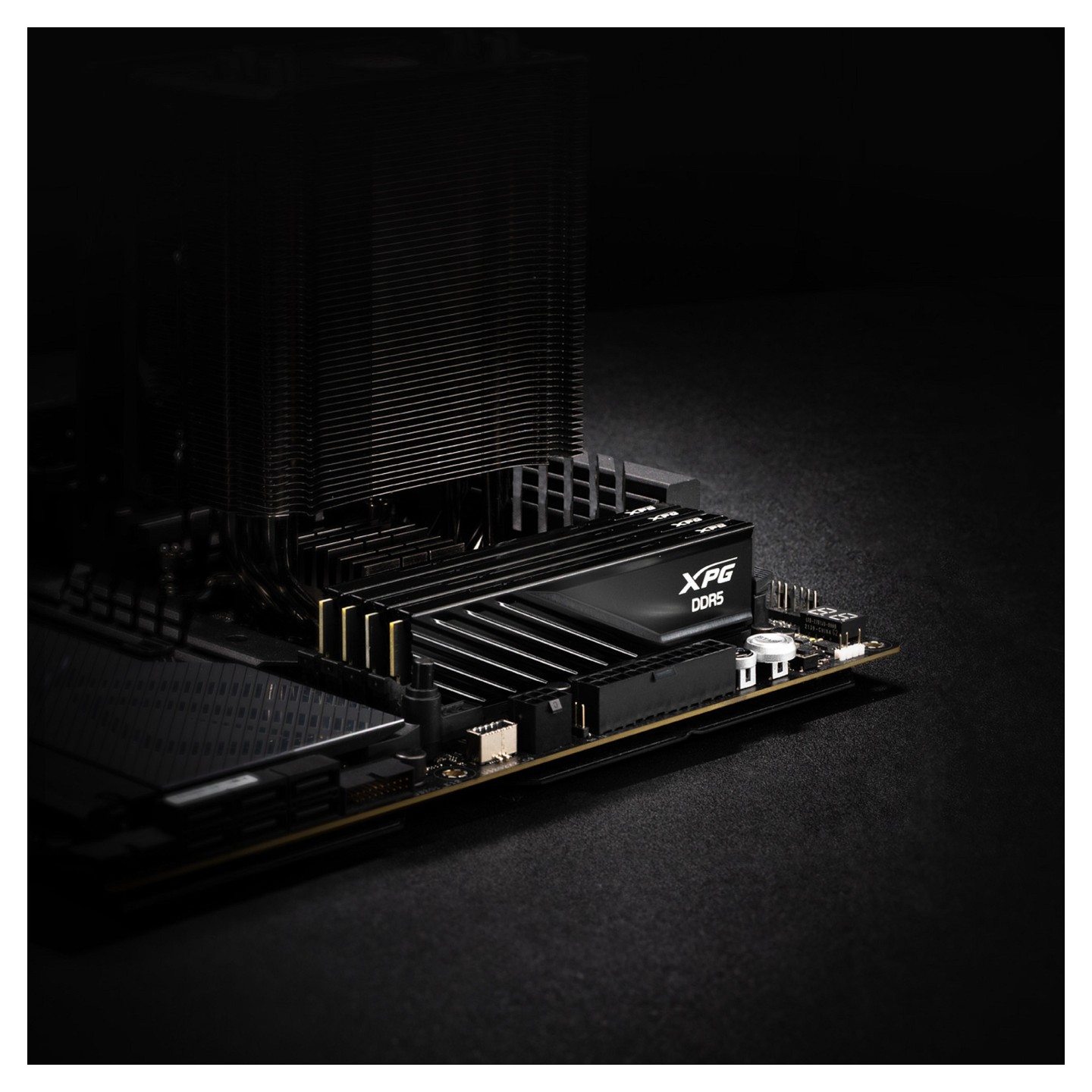 16GB ADATA DIMM 6000 (1x 16 GB) (schwarz. AX5U6000C4816G-SLABBK. XPG Lancer Blade. INTEL XMP. AMD EXPO)