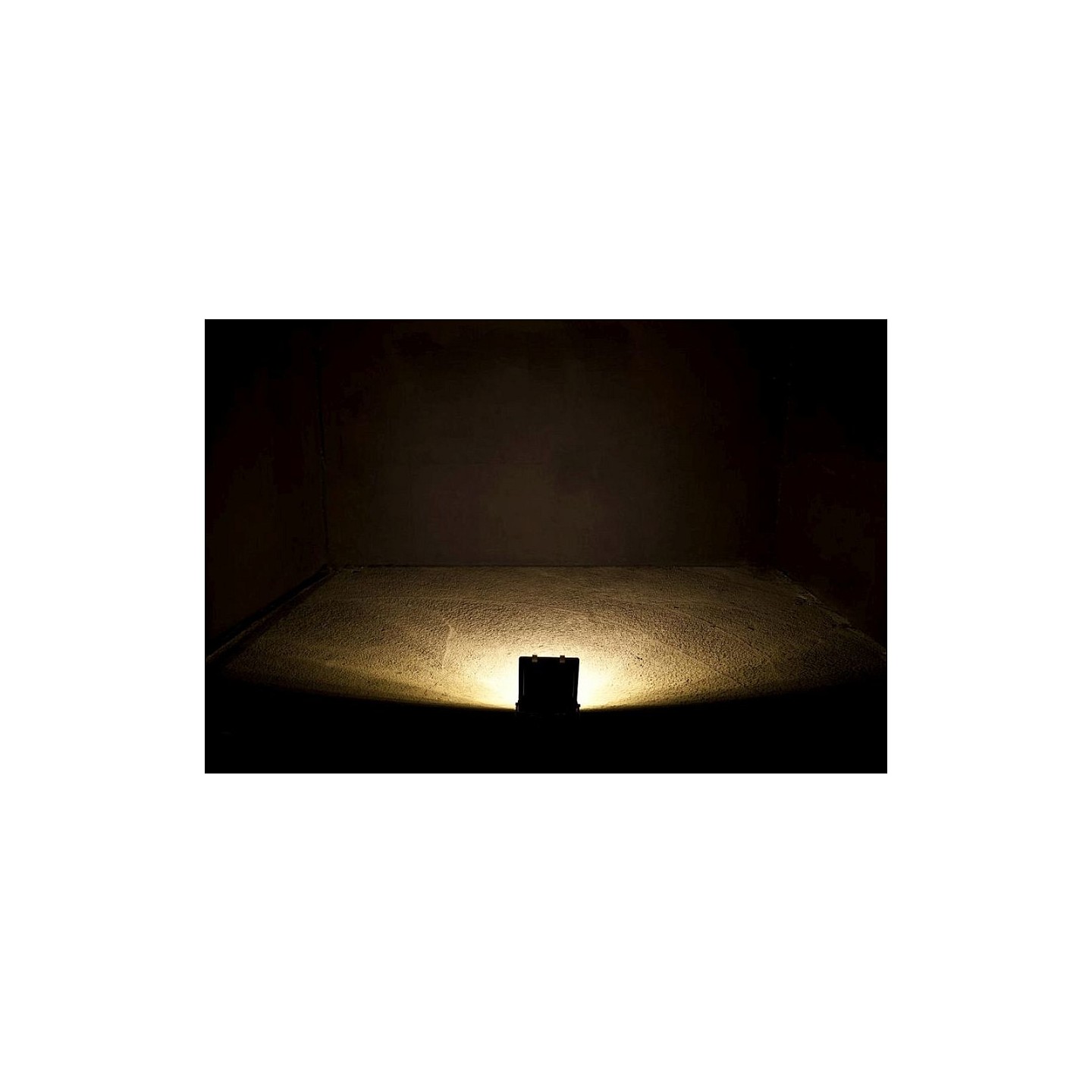 Synergy 21 LED Spot Outdoor Flächenstrahler 20W nw — Buy in Cyprus with Fast Delivery