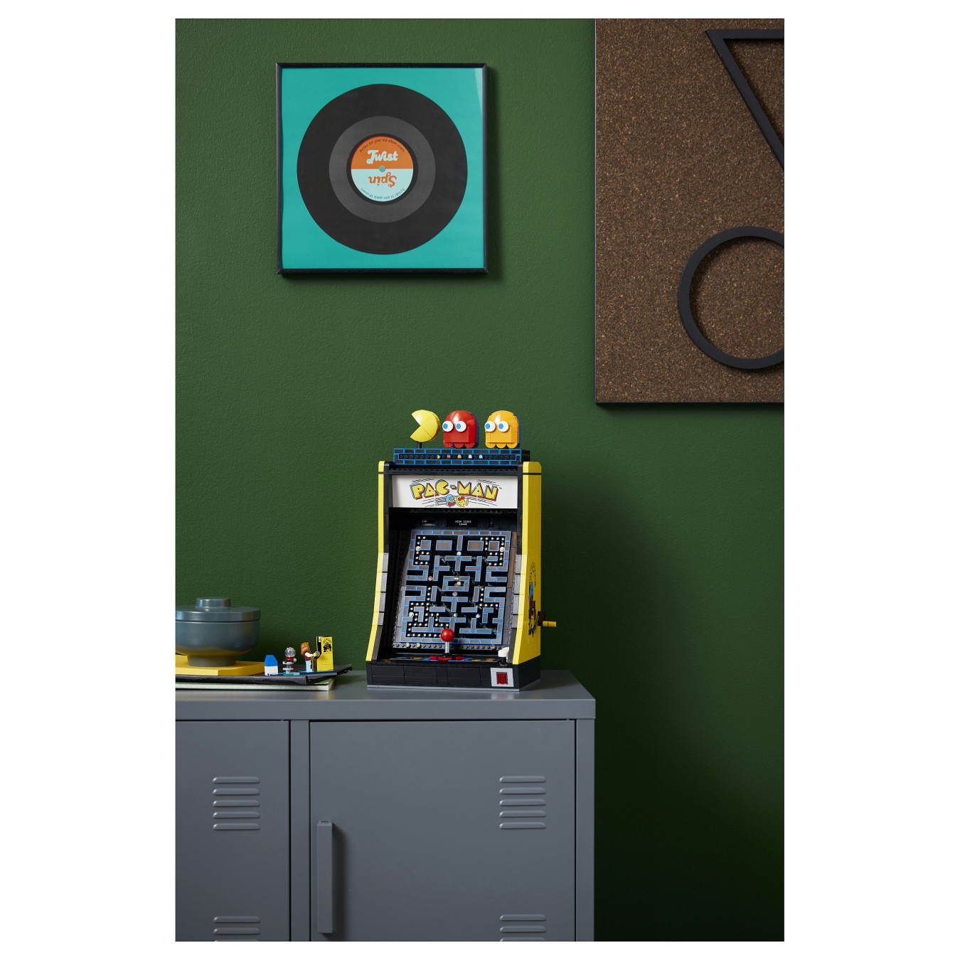 Buy LEGO Icons PAC-MAN Spielautomat 10323 in Cyprus, Nicosia, Limassol, Larnaka, Pafos