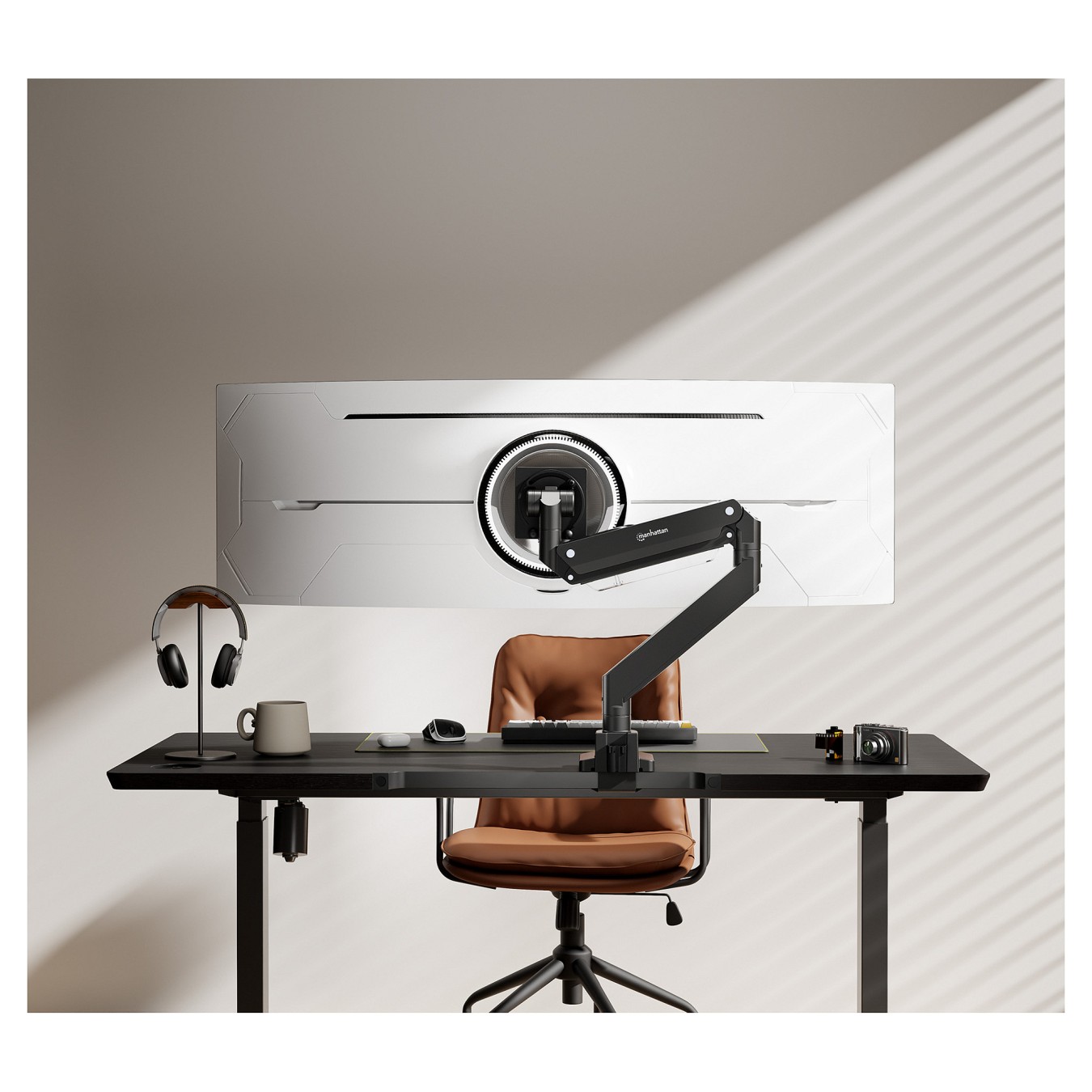 Buy MANHATTAN Tischhalterung 1 Monitor 17-57' 27kg mit USB Ports in Cyprus, Nicosia, Limassol, Larnaka, Pafos