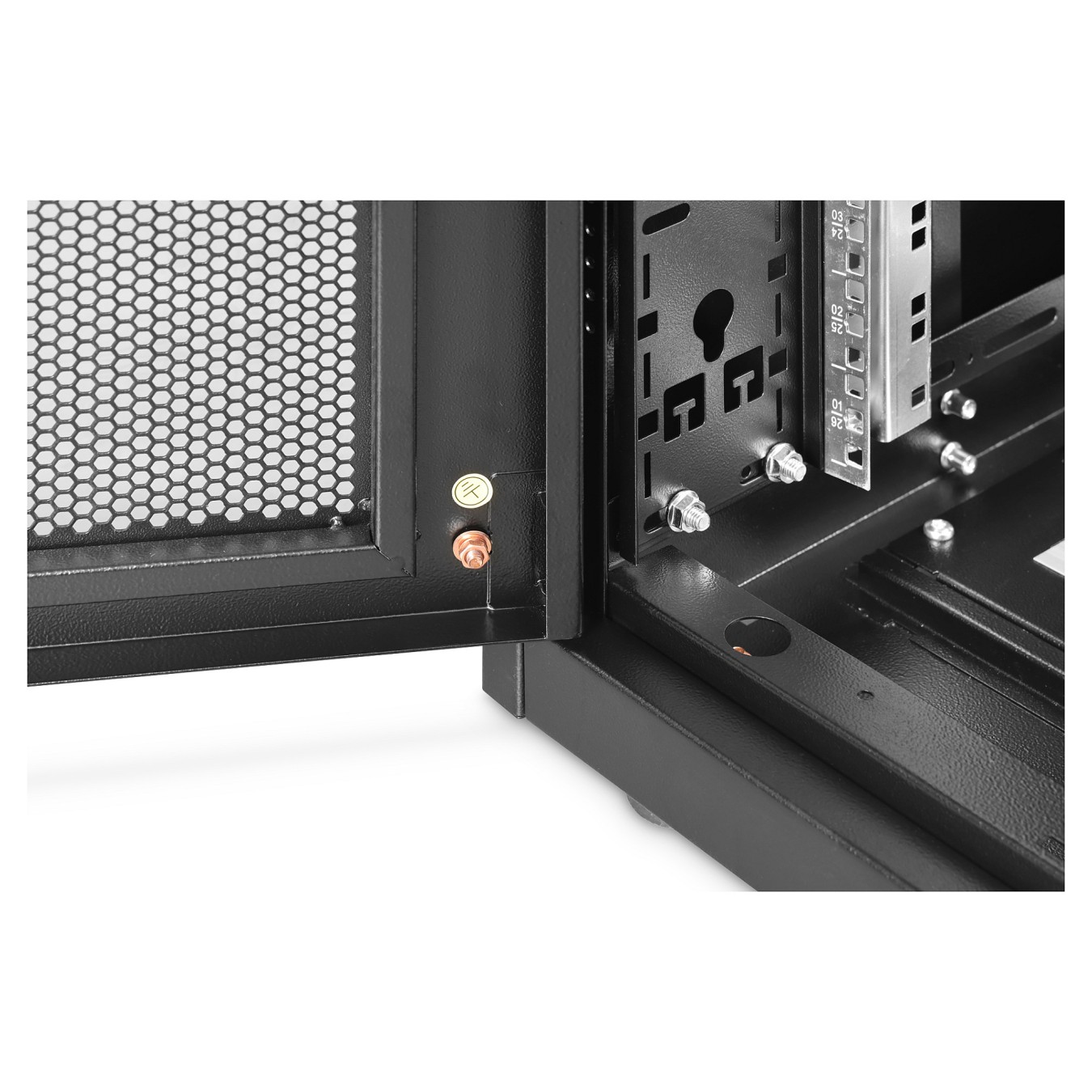 Buy 26HE Serverschrank Unique Server-N 1342x600x1000mm sw. in Cyprus, Nicosia, Limassol, Larnaka, Pafos