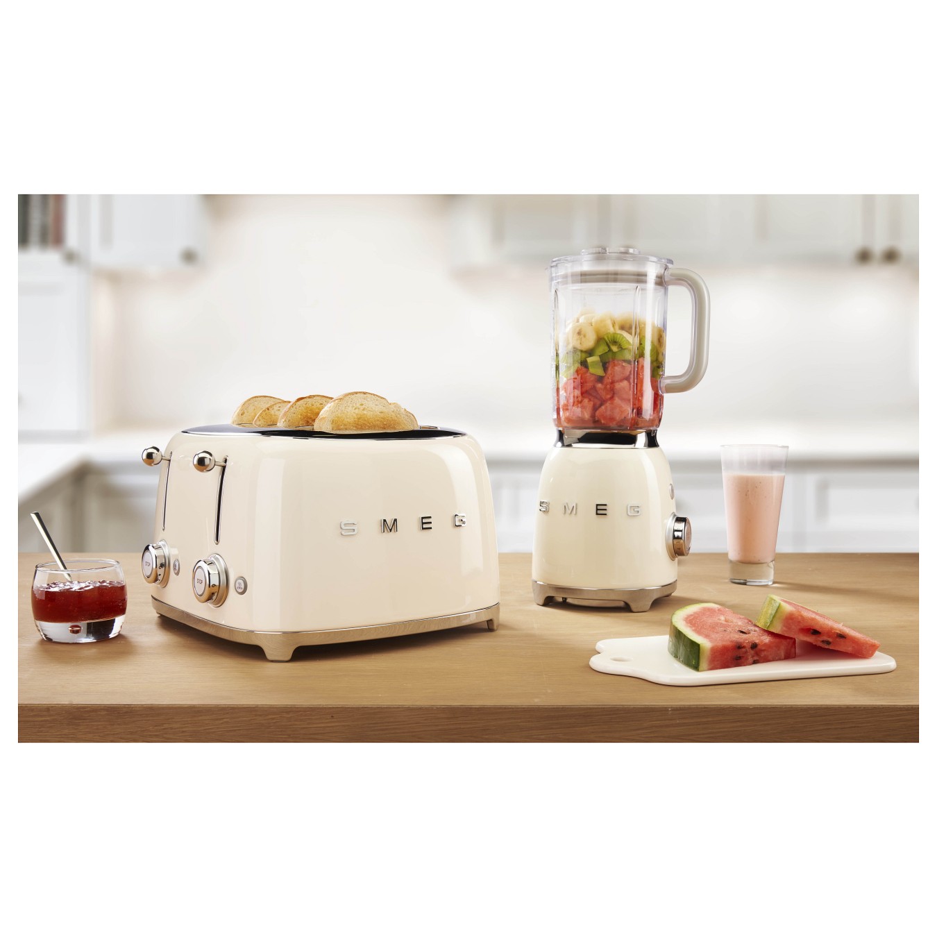 Buy SMEG TSF03CREU Toaster Creme in Cyprus, Nicosia, Limassol, Larnaka, Pafos