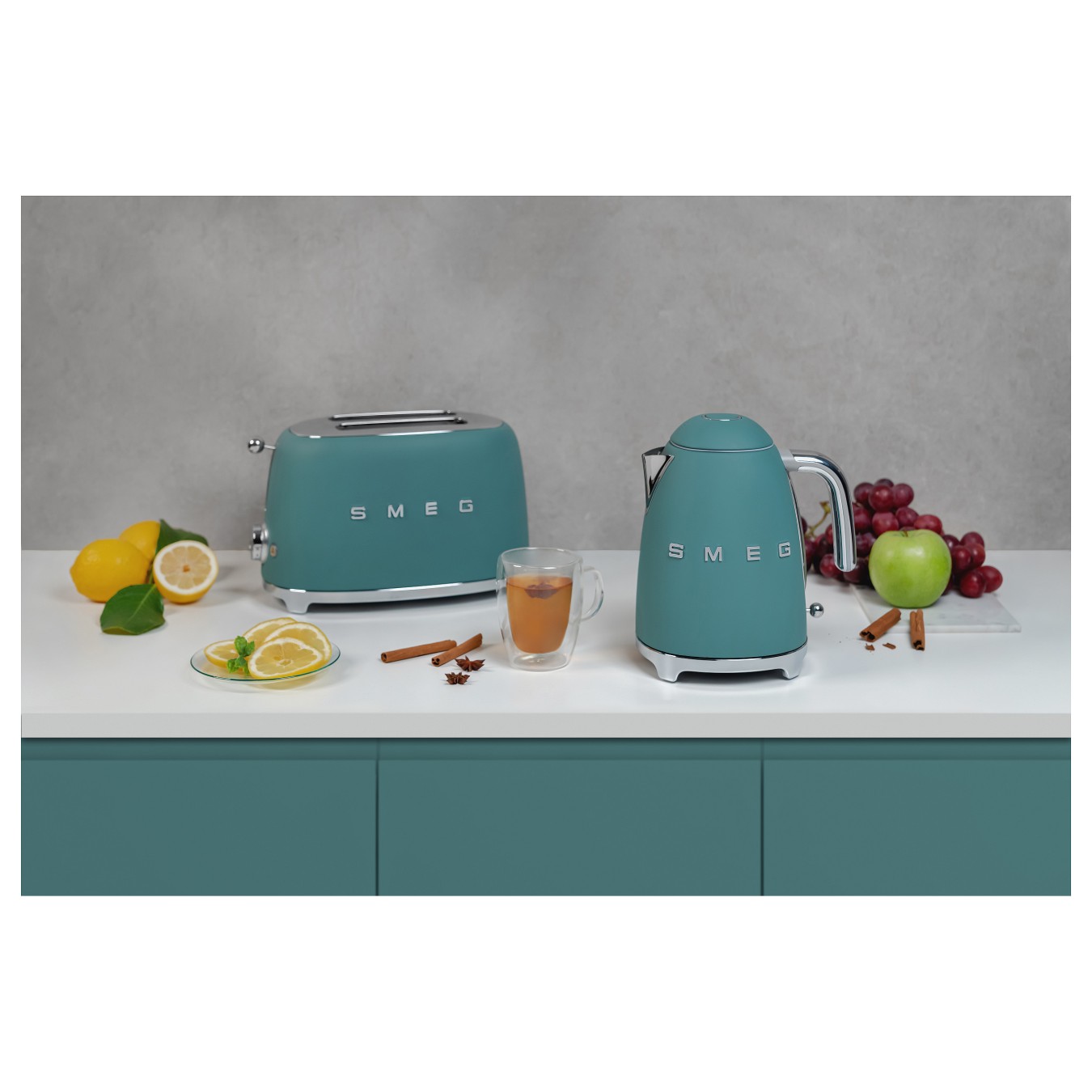 Buy SMEG KLF03EGMEU Wasserkocher Smaragdgrün, sthetik im Stil der 50er Jahre in Cyprus, Nicosia, Limassol, Larnaka, Pafos