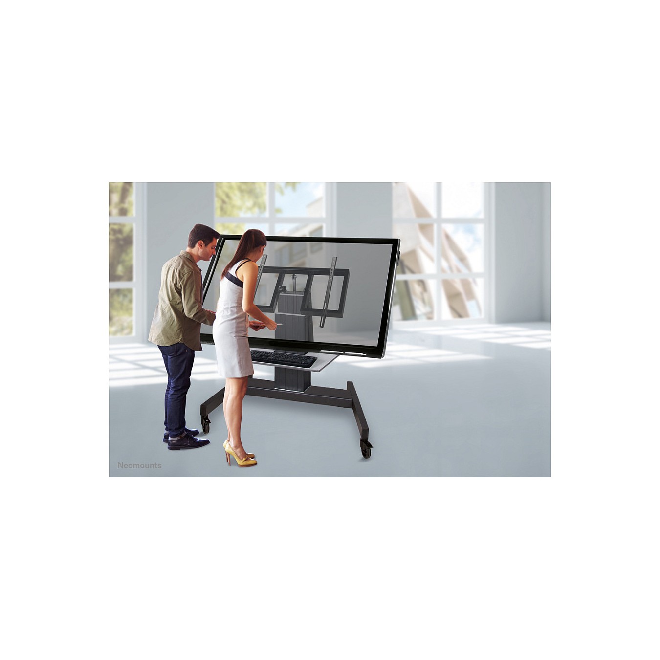 Buy NEOMOUNTS M2500TBLACK Elektrischer FloorStand Neigbar 106,68-254cm 42-100Zoll VESA bis 800x600mm 150kg Hhe:81-131cm Moto in 