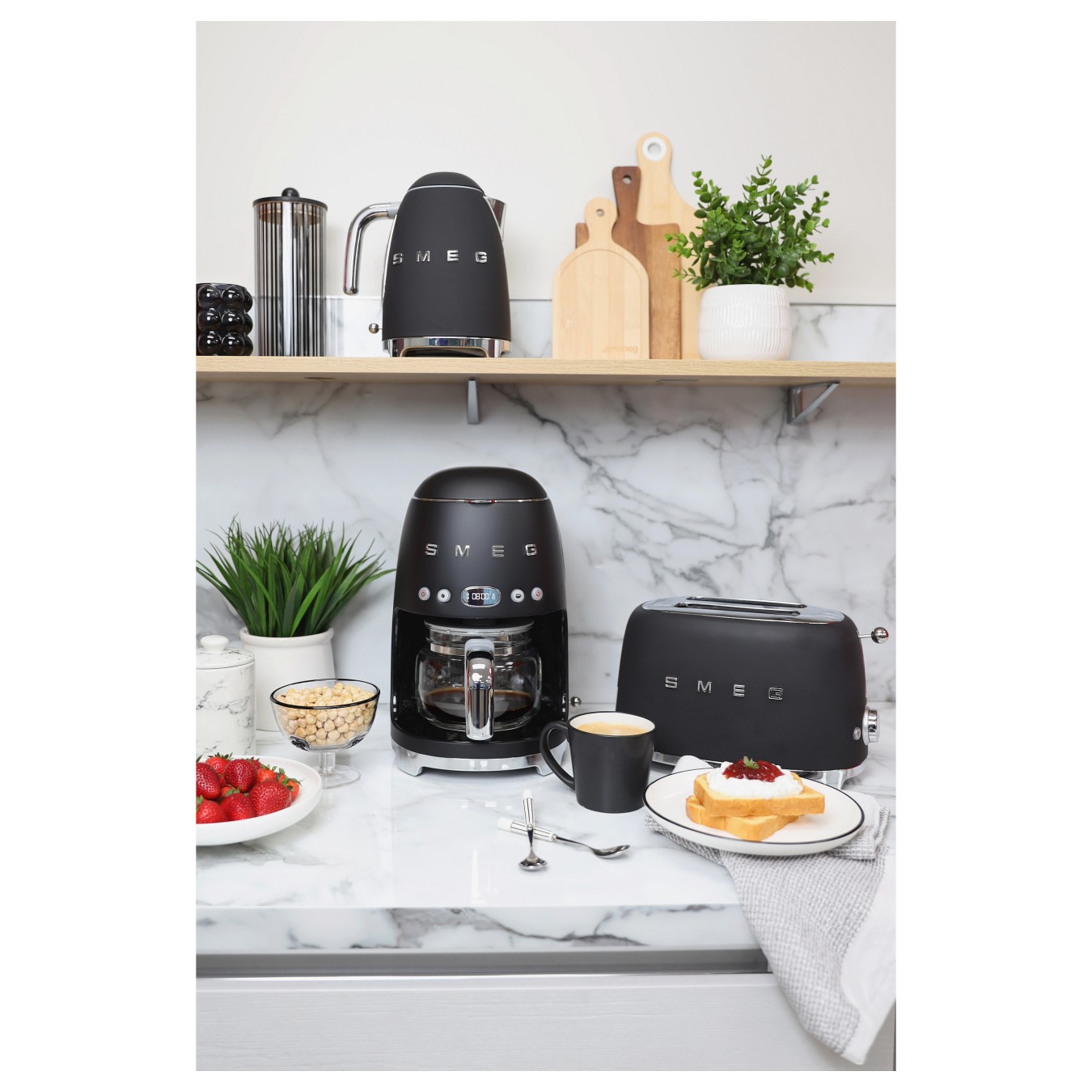 Buy SMEG TSF01BLMEU Toaster Schwarz in Cyprus, Nicosia, Limassol, Larnaka, Pafos