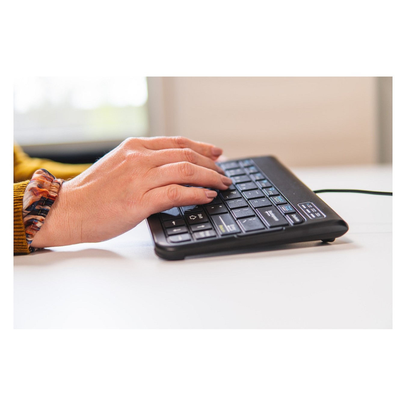 Buy BakkerElkhuizen Goldtouch Travel Go2 Tastatur (QWERTZ) ergonomisch in Cyprus, Nicosia, Limassol, Larnaka, Pafos