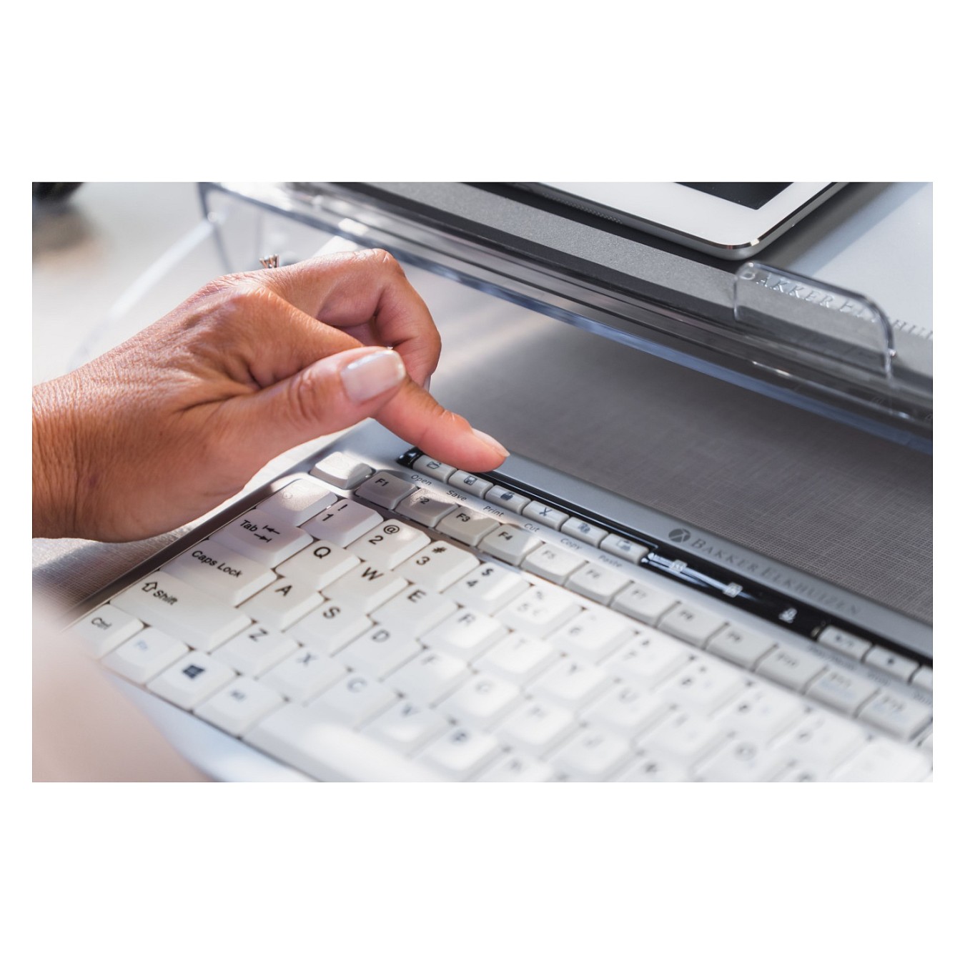 Buy BakkerElkhuizen S-board 840 Design Tastatur (QWERTZ) kompakt USB in Cyprus, Nicosia, Limassol, Larnaka, Pafos