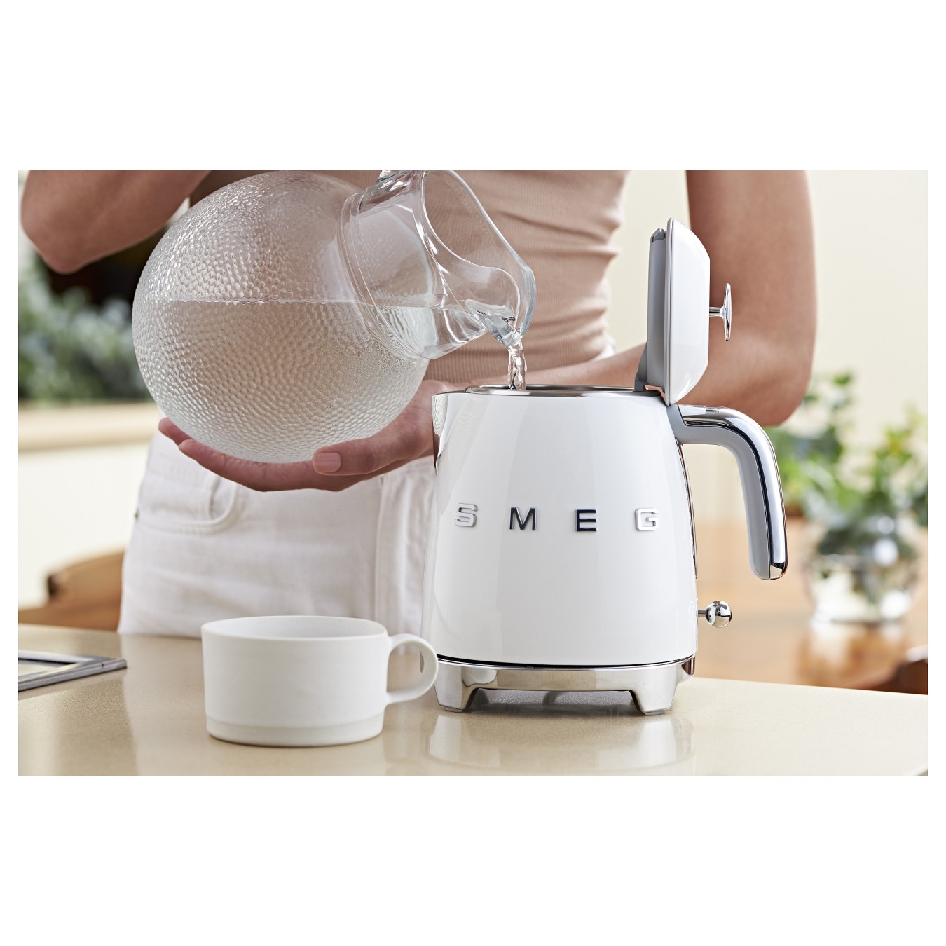 Buy SMEG KLF05WHEU Mini Wasserkocher Weiss in Cyprus, Nicosia, Limassol, Larnaka, Pafos