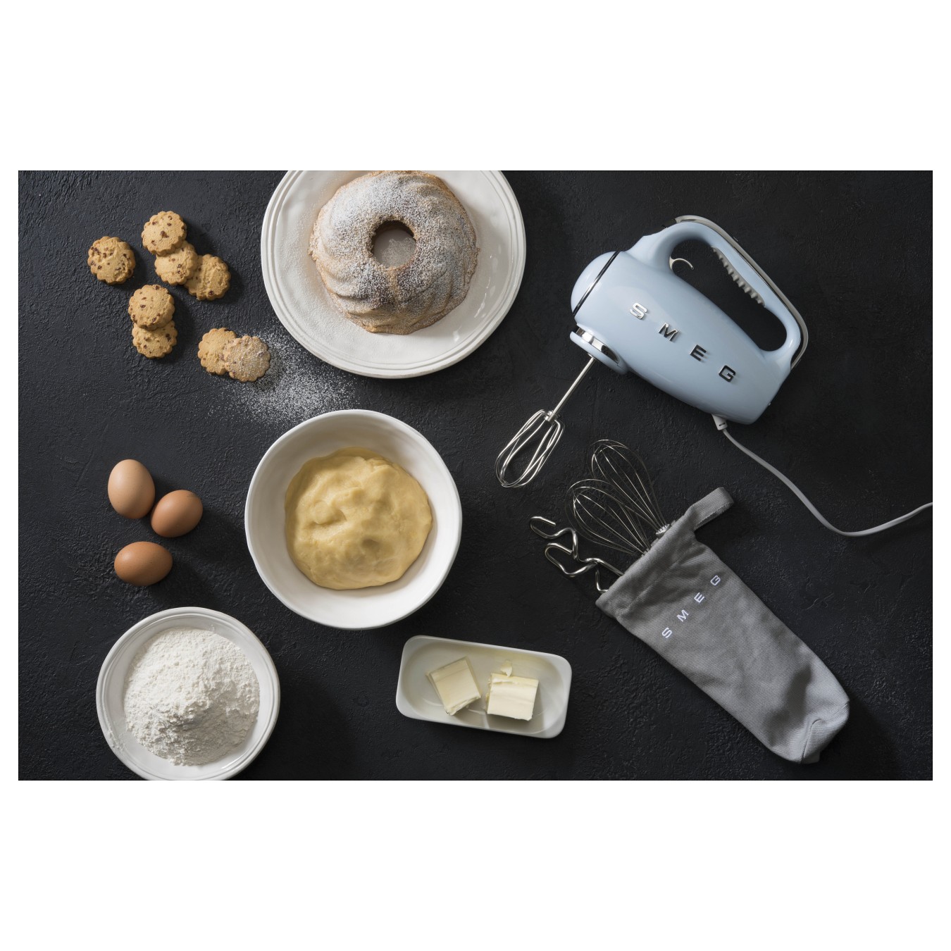 Buy SMEG HMF01PBEU Handmixer im 50er Jahre Retro Design Pastellblau in Cyprus, Nicosia, Limassol, Larnaka, Pafos