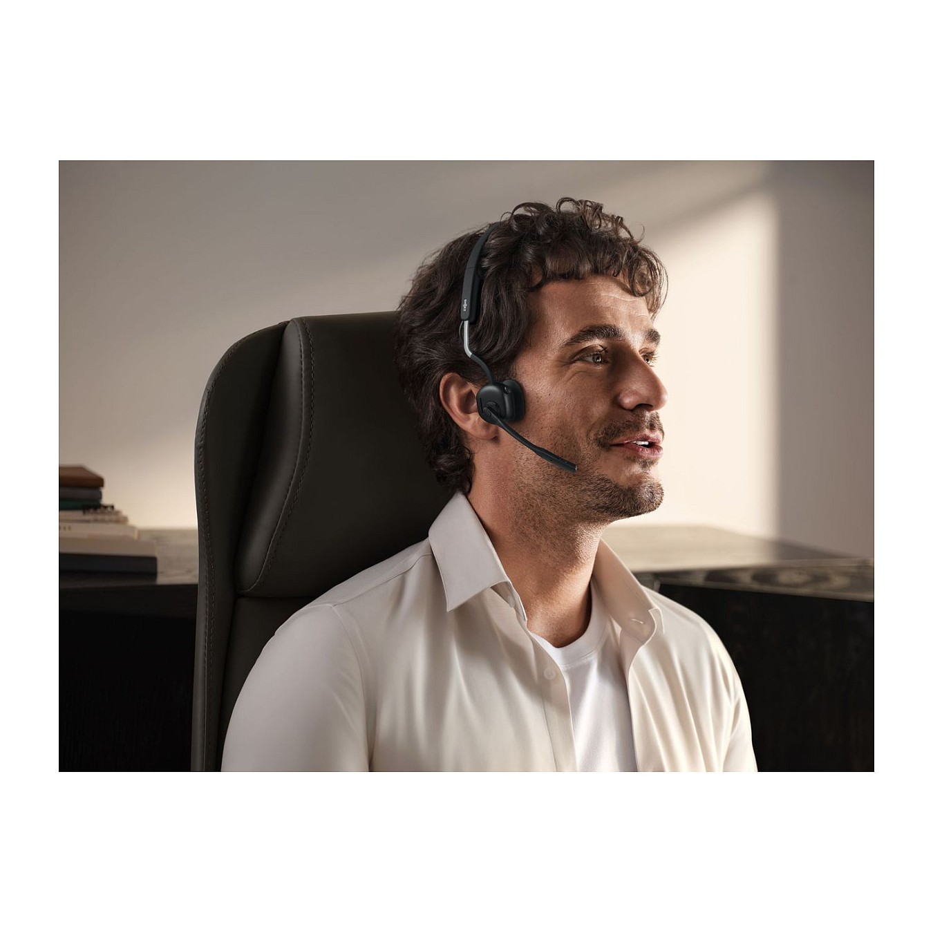 Buy SHOKZ OPENMEET Bluetooth Knochenschall Headset USB C Dongle in Cyprus, Nicosia, Limassol, Larnaka, Pafos