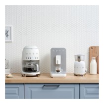 Buy SMEG Filter-Kaffeemaschine 50s Style DCF02WHEU, weiß in Cyprus, Nicosia, Limassol, Larnaka, Pafos