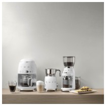 Buy SMEG Filter-Kaffeemaschine 50s Style DCF02WHEU, weiß in Cyprus, Nicosia, Limassol, Larnaka, Pafos