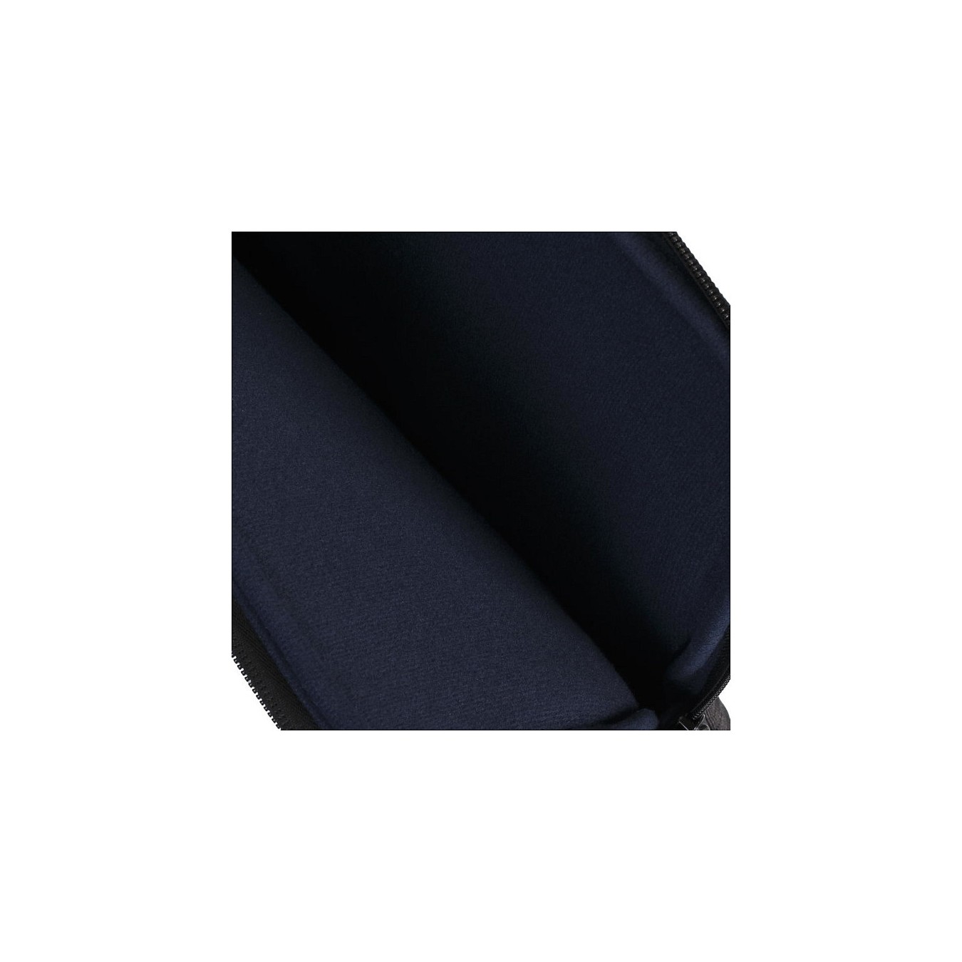 Buy Riva NB Sleeve Suzuka 15,6' schwarz 7705 in Cyprus, Nicosia, Limassol, Larnaka, Pafos