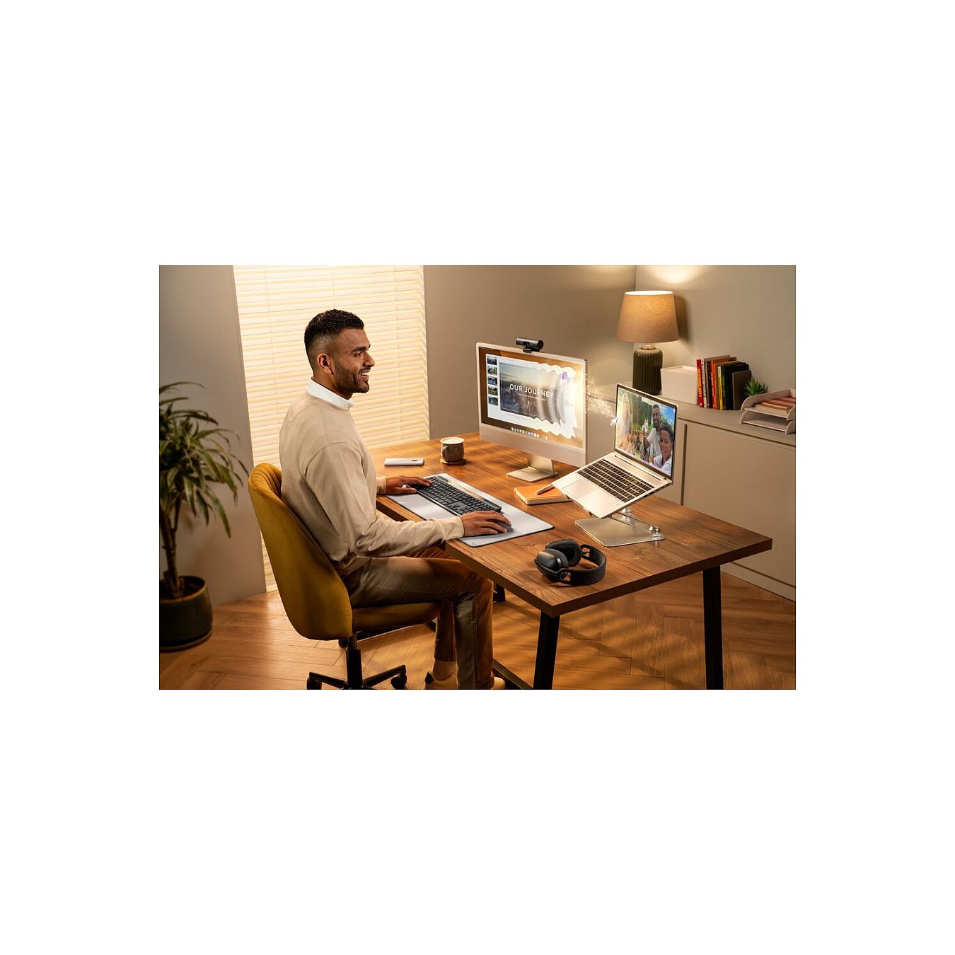 Buy Logitech SLIM SOLAR+ KEYBOARD in Cyprus, Nicosia, Limassol, Larnaka, Pafos