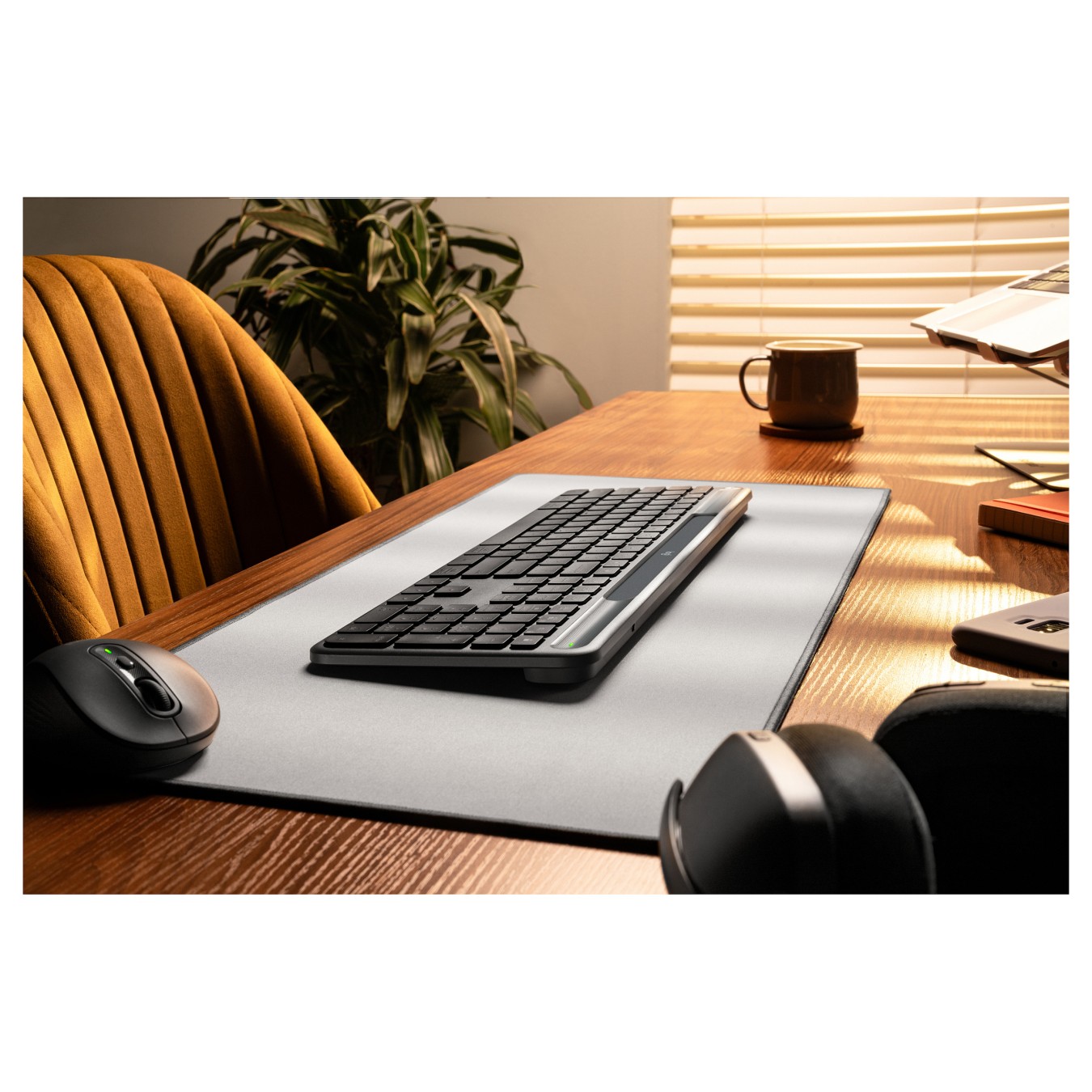 Buy Logitech SLIM SOLAR+ KEYBOARD in Cyprus, Nicosia, Limassol, Larnaka, Pafos