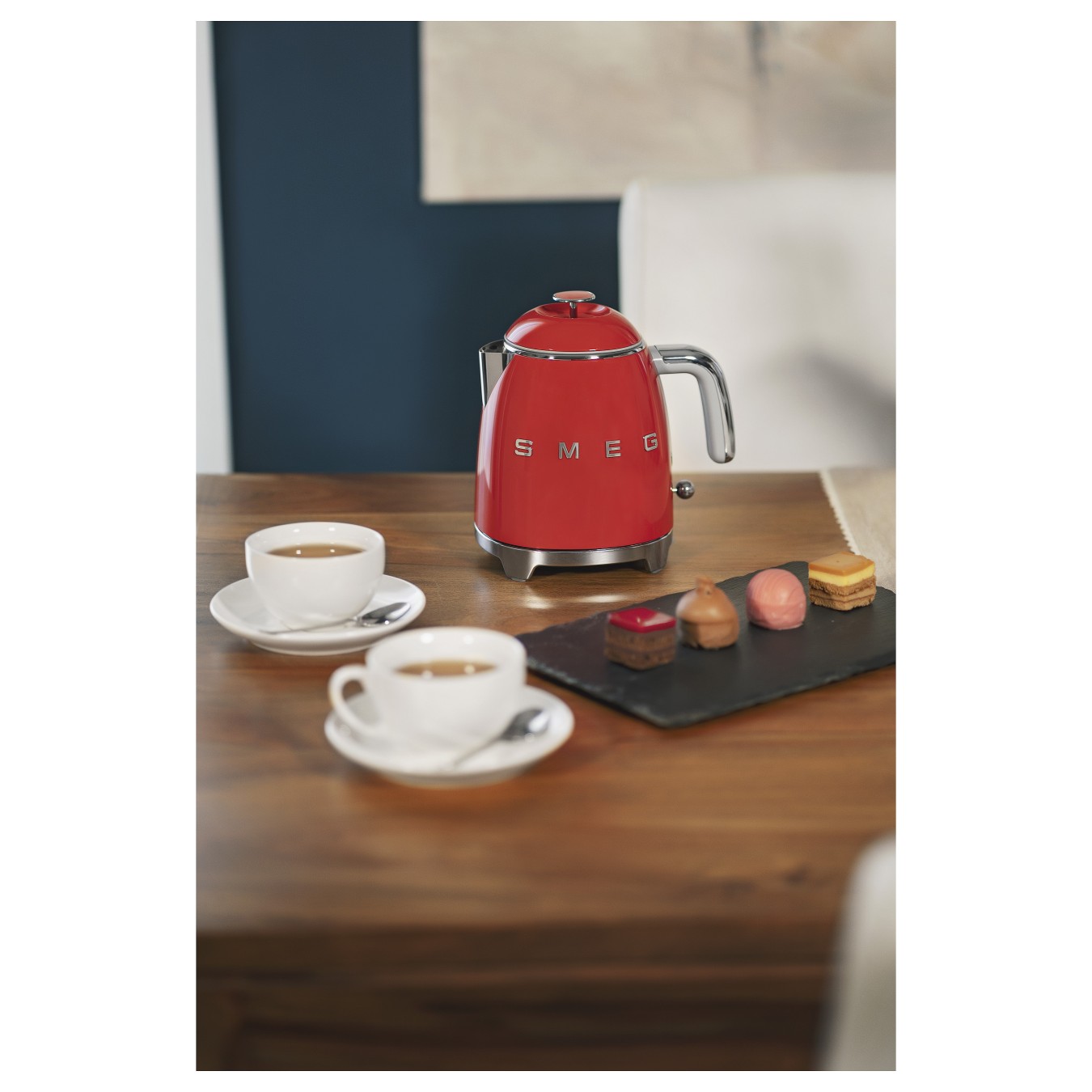 Buy SMEG KLF05RDEU Mini Wasserkocher Rot in Cyprus, Nicosia, Limassol, Larnaka, Pafos