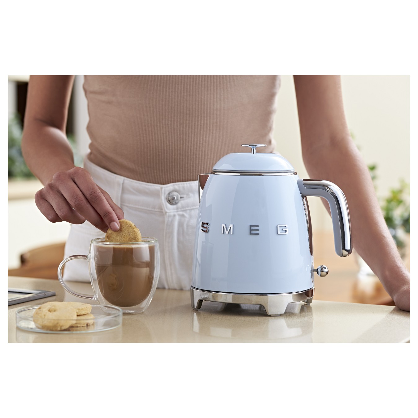 Buy SMEG KLF05PBEU Mini Wasserkocher Blau in Cyprus, Nicosia, Limassol, Larnaka, Pafos
