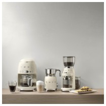 Buy SMEG Filter-Kaffeemaschine 50s Style DCF02CREU, creme in Cyprus, Nicosia, Limassol, Larnaka, Pafos