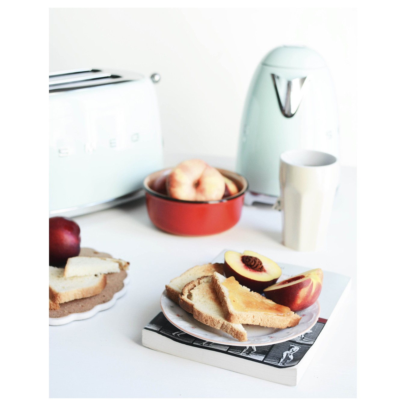 Buy SMEG Wasserkocher 50s Style KLF04PGEU, Pastellgrün in Cyprus, Nicosia, Limassol, Larnaka, Pafos