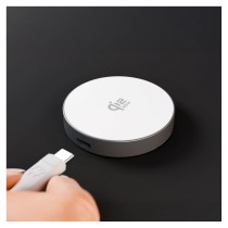 Buy dbramante1928 WirelessMagneticChargerw standQi225WALU in Cyprus, Nicosia, Limassol, Larnaka, Pafos