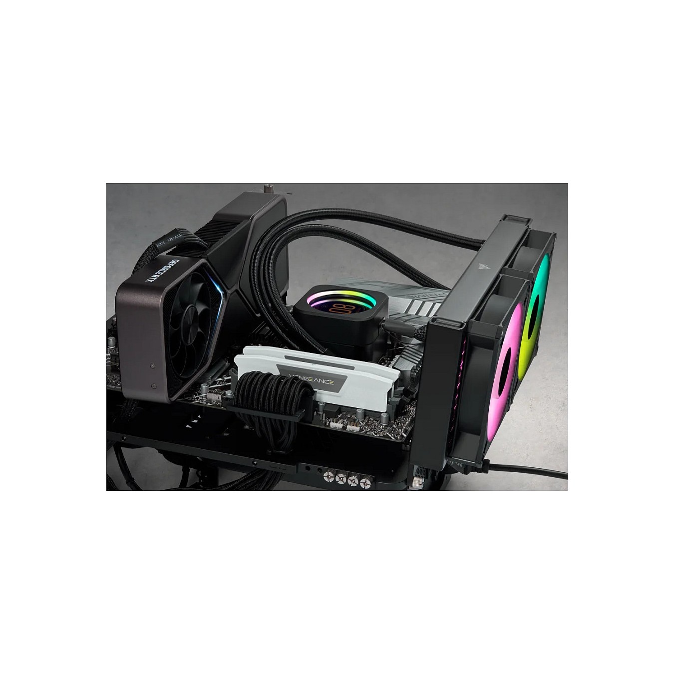 Buy 32GB Corsair Vengeance Kit 2 x 16 GB in Cyprus, Nicosia, Limassol, Larnaka, Pafos