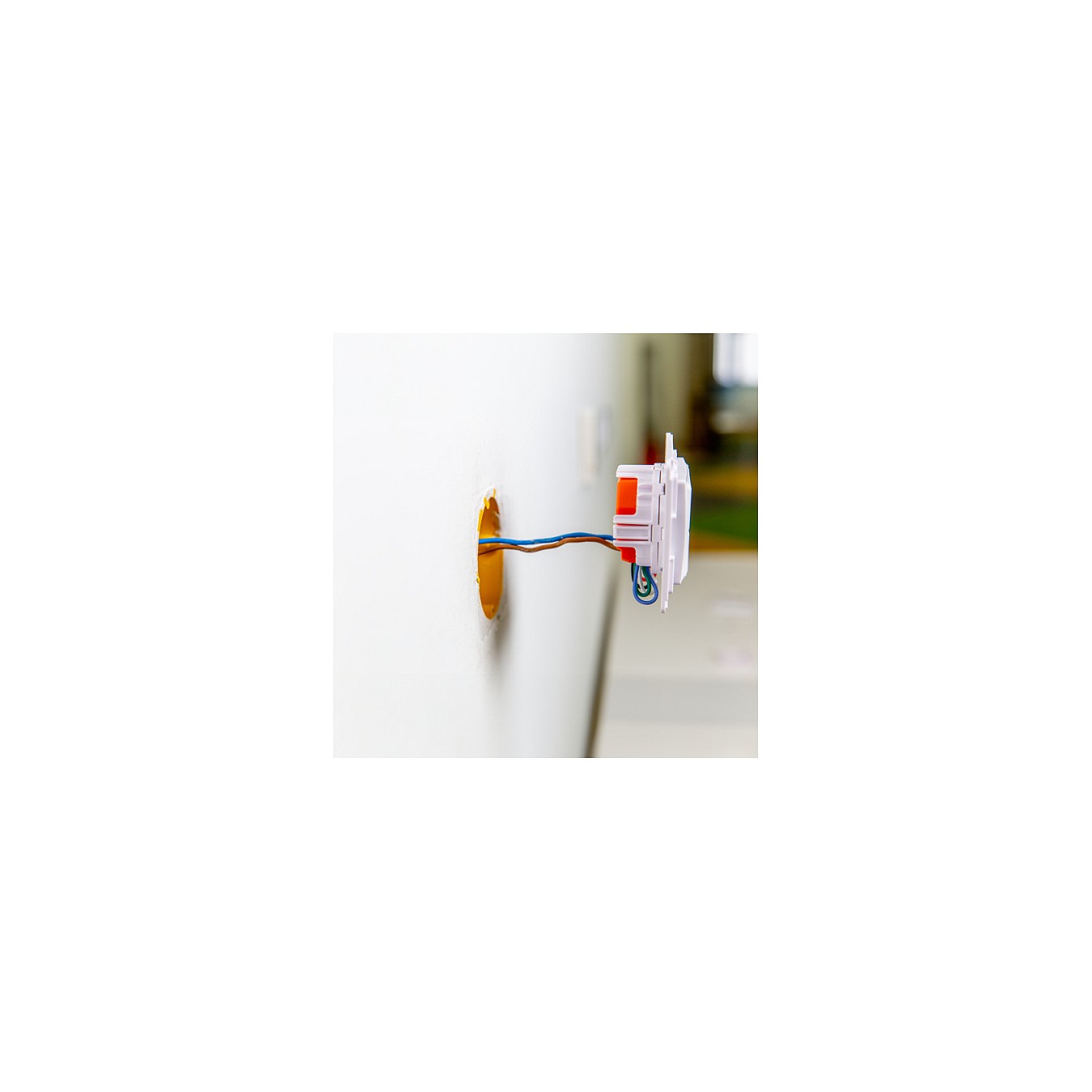 Buy Shelly Relais 'i4 Gen3' Szenenaktivierer WLAN BT in Cyprus, Nicosia, Limassol, Larnaka, Pafos