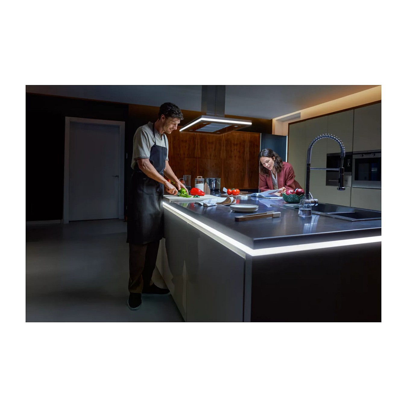 Buy Philips Hue Omni Glow Gradient CSP Lightstrip 3m EU in Cyprus, Nicosia, Limassol, Larnaka, Pafos