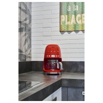 Buy SMEG Filter-Kaffeemaschine 50s Style DCF02RDEU, rot in Cyprus, Nicosia, Limassol, Larnaka, Pafos