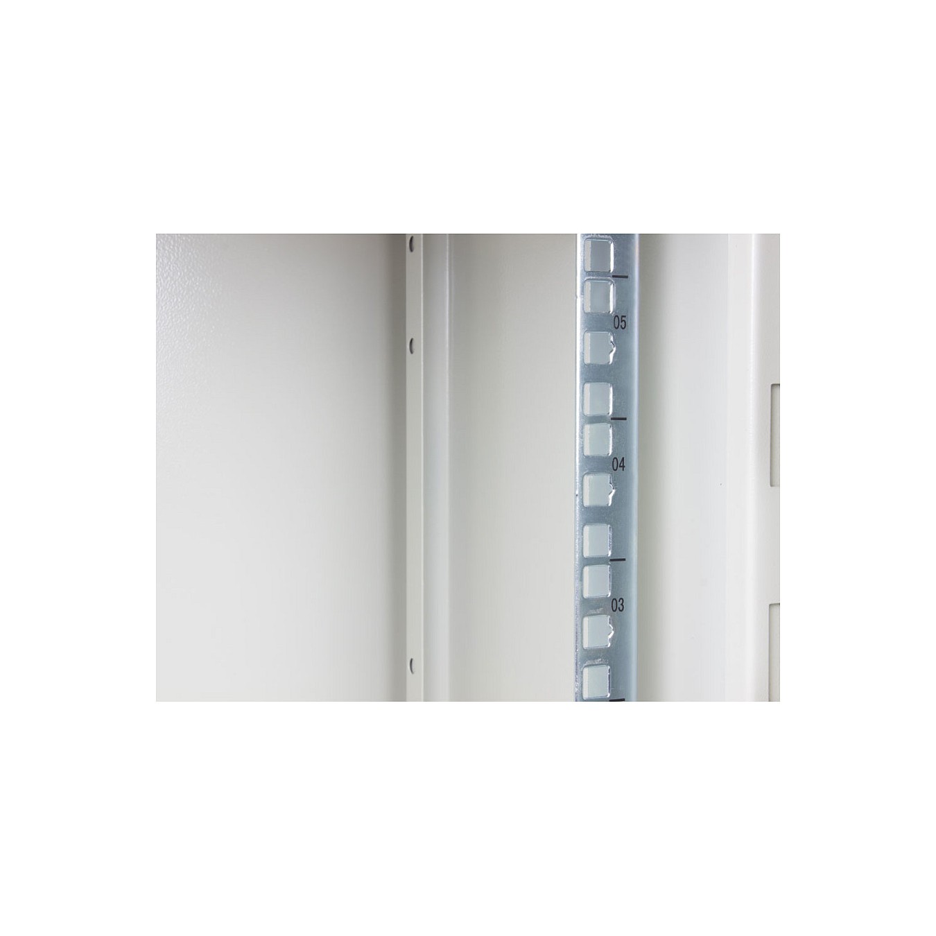 Buy Good Connections 10' Wandgehäuse 9HE lichtgrau 312x300mm in Cyprus, Nicosia, Limassol, Larnaka, Pafos