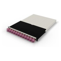 Buy Patchbox patchbox.one Kabeleinzugssystem 30RU OM4 (1.8 m) mit 24 Kassetten. LWL OM4. LC-SC. Kabel erikaviolett in Cyprus, Ni