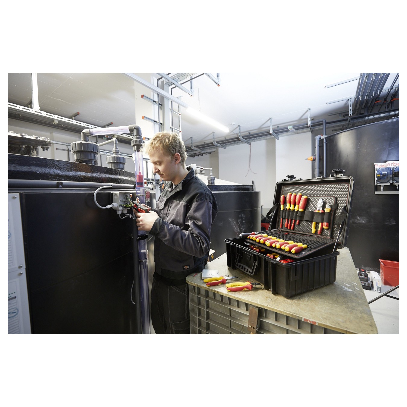 Buy Wiha 9300-702 Tool Set Competence XL in Cyprus, Nicosia, Limassol, Larnaka, Pafos