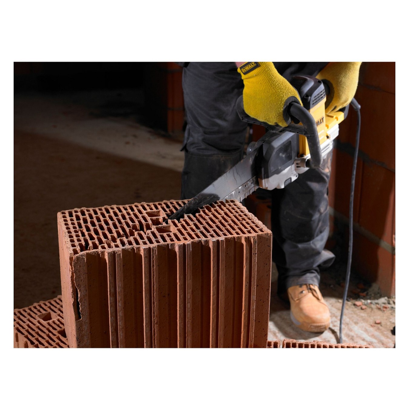 Buy DEWALT Spezialsaegeblatt HM Poroton 430mm in Cyprus, Nicosia, Limassol, Larnaka, Pafos