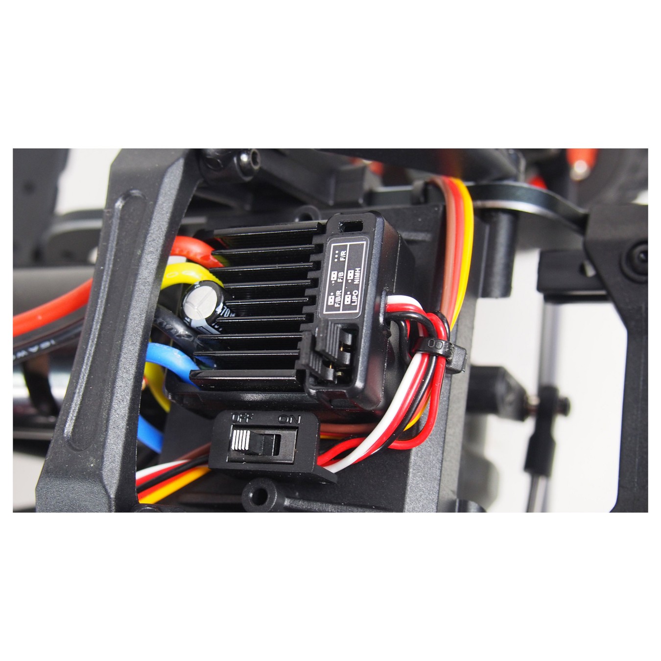 Buy Amewi RC Crawler Pick-Up AMXRock RCX10B 1:10 o.Akku weiß 14+ in Cyprus, Nicosia, Limassol, Larnaka, Pafos