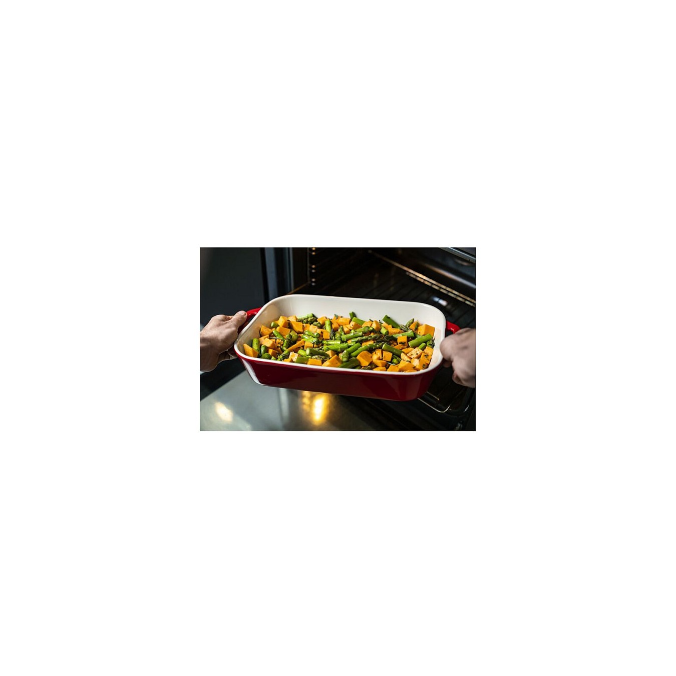 Buy Staub Auflaufform Keramik. Kirsche. 34x24cm in Cyprus, Nicosia, Limassol, Larnaka, Pafos