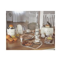 Buy SMEG Toaster 2-Schlitz kompakt 50s Style TSF01CREU, Creme, Hochglanz in Cyprus, Nicosia, Limassol, Larnaka, Pafos