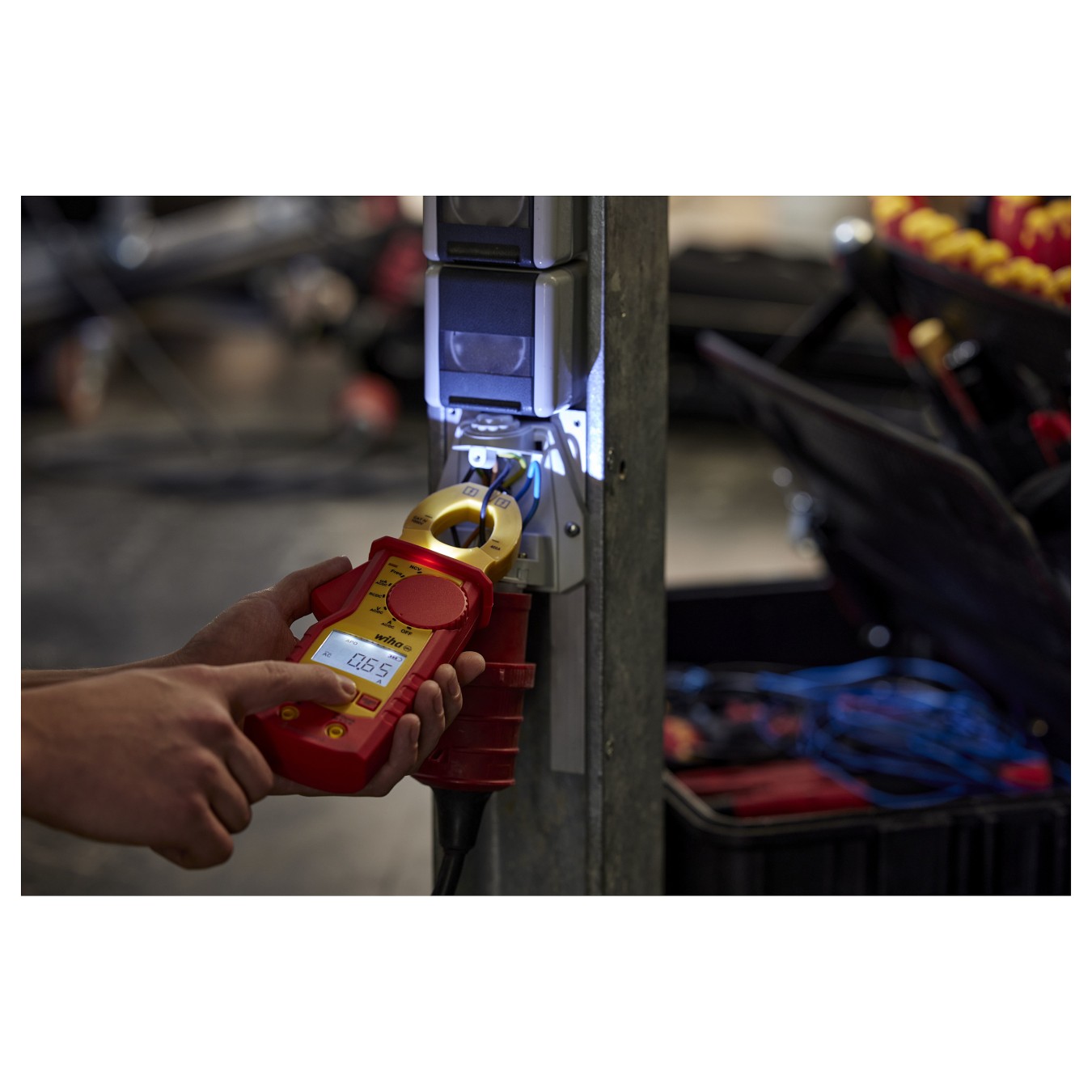 Buy Wiha Strommesszange bis 1.000V in Cyprus, Nicosia, Limassol, Larnaka, Pafos