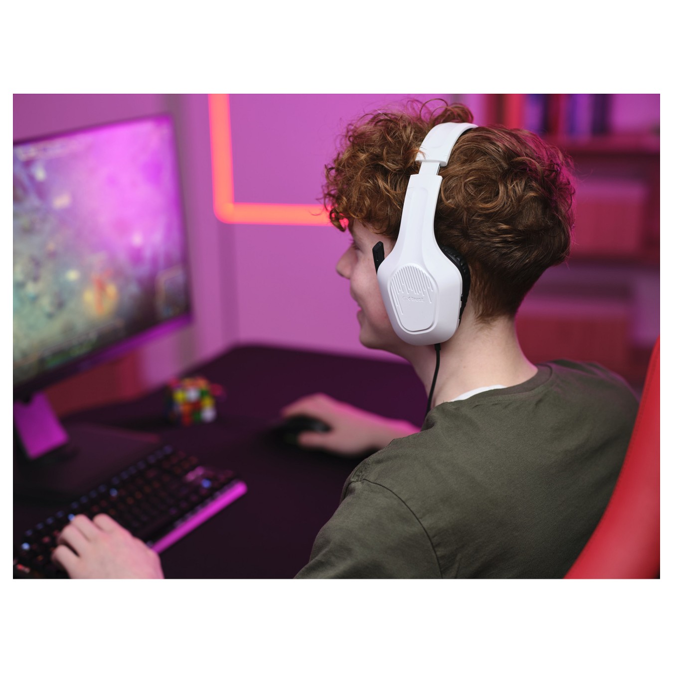 Buy TRUST GXT415W ZIROX GAMING HEADSET 3.5mm in Cyprus, Nicosia, Limassol, Larnaka, Pafos
