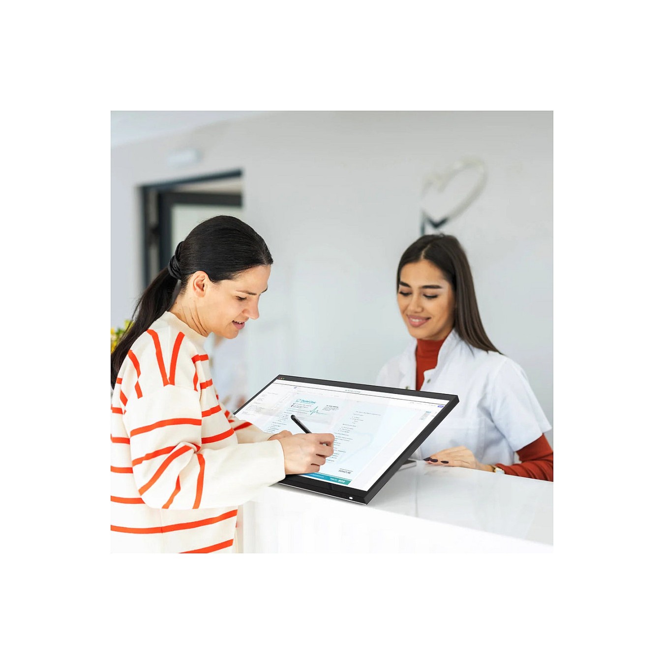 Buy Alogic TFT 27' Clarity Touch 4K, Webcam, 65W PD, Fold-Stand in Cyprus, Nicosia, Limassol, Larnaka, Pafos