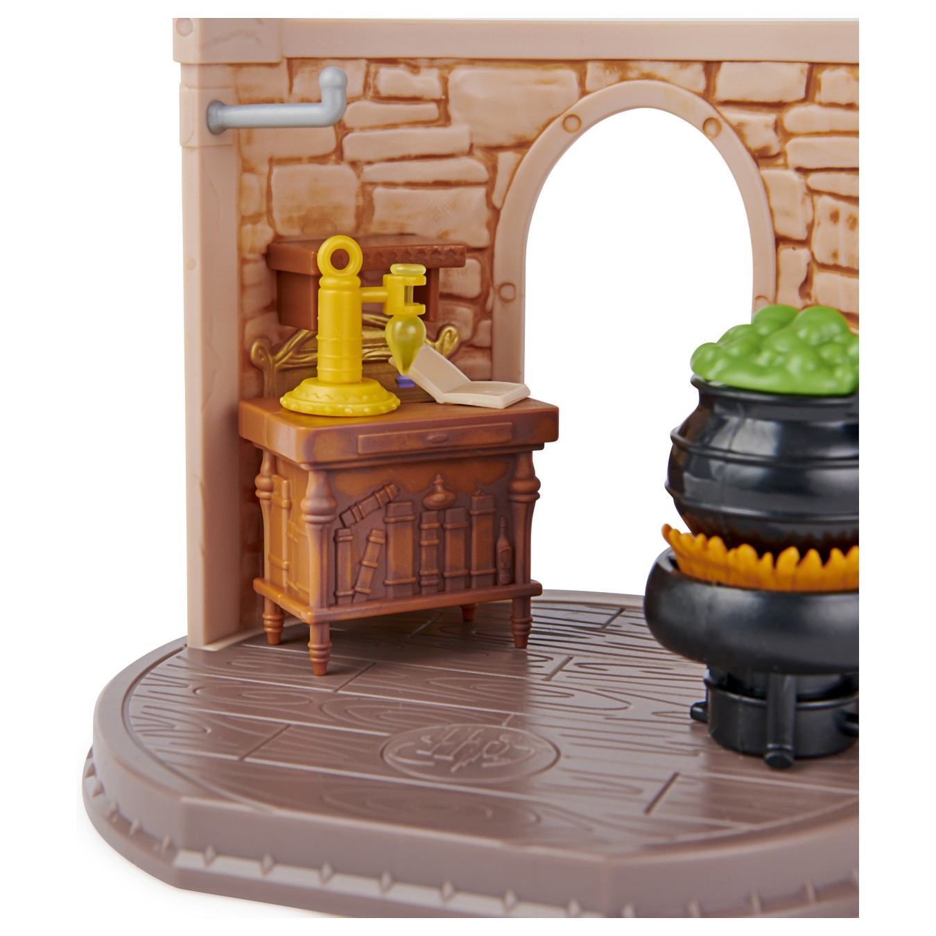 Buy Spinmaster Wizarding World Harry Potter - Hogwarts Zaubertrnke Klassenzimmer Spielset mit exklusiver Harry Potter Sam... in 