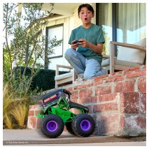 Buy Spinmaster Monster Jam - Smash 'n Bash Grave Digger. (Mastab 1:15) in Cyprus, Nicosia, Limassol, Larnaka, Pafos