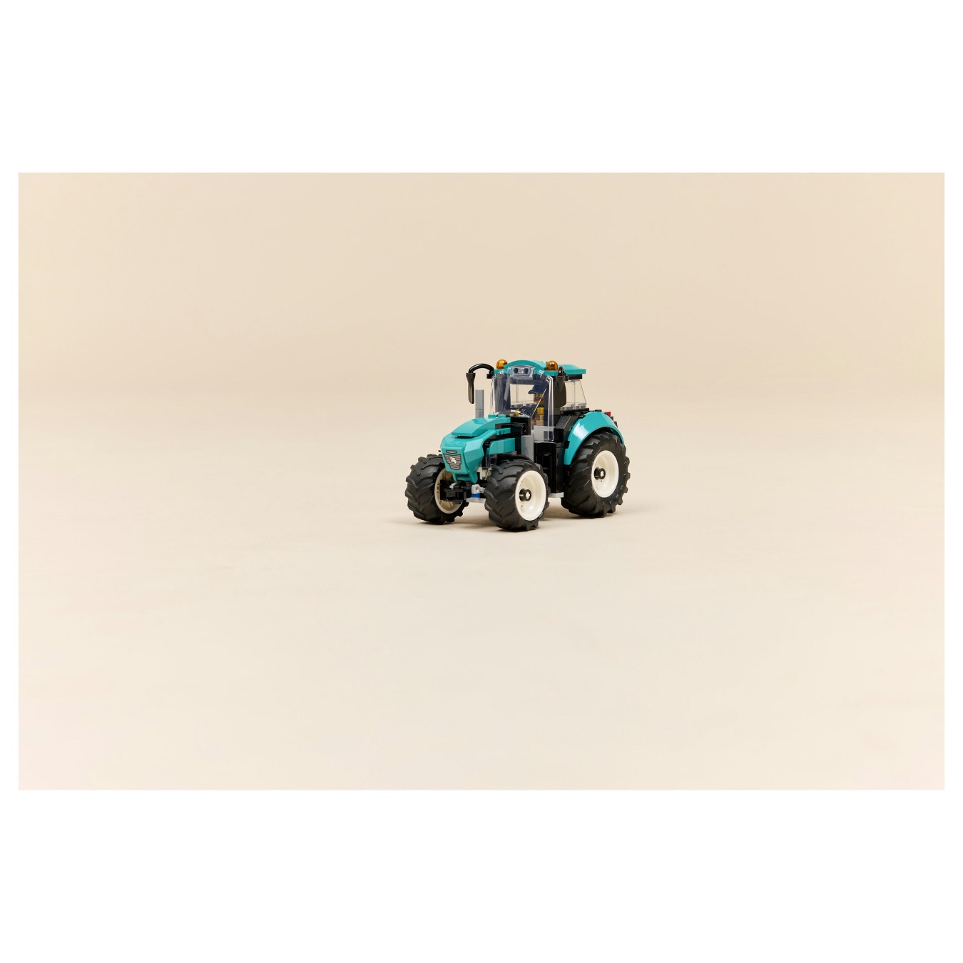 Buy 60498 City Traktor in Cyprus, Nicosia, Limassol, Larnaka, Pafos