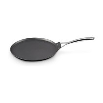 Buy Le Creuset Crepe Pan Non-Stick NonStick 28cm black Schwarz (51106280010002) in Cyprus, Nicosia, Limassol, Larnaka, Pafos
