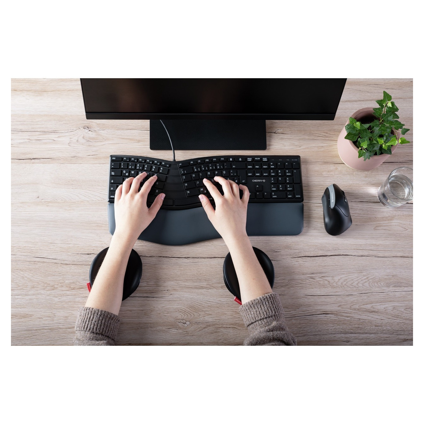 Cherry SLIDEPAD ERGO - Ergonomic Wrist Rest - Black — Buy in Cyprus with Fast Delivery