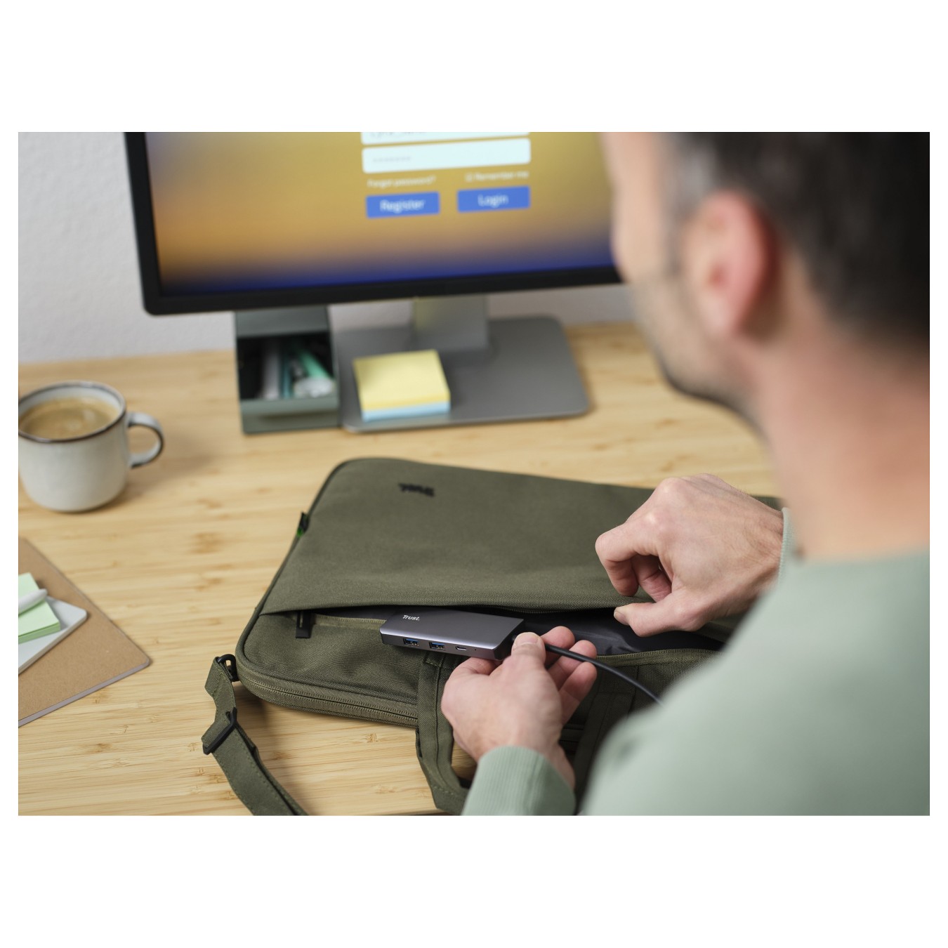 Buy Trust Dalyx - Dockingstation - für Laptop - USB-C in Cyprus, Nicosia, Limassol, Larnaka, Pafos