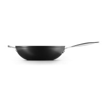 Buy Le Creuset Wok-Pfanne 30cm, schwarz in Cyprus, Nicosia, Limassol, Larnaka, Pafos