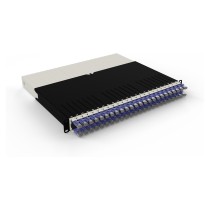 Buy Patchbox patchbox.one Kabeleinzugssystem 8RU STP (0.8 m) mit 24 Kassetten. Patchkabel Cat. 6a. U FTP. PoE. Kabel violett in 