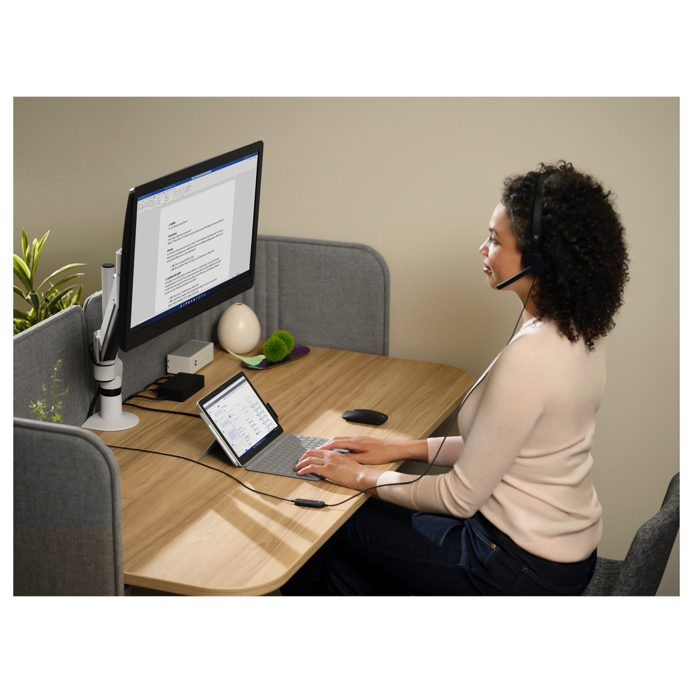 Buy Headset Over-Ear Wireless Black Microsoft Modern USB-C in Cyprus, Nicosia, Limassol, Larnaka, Pafos