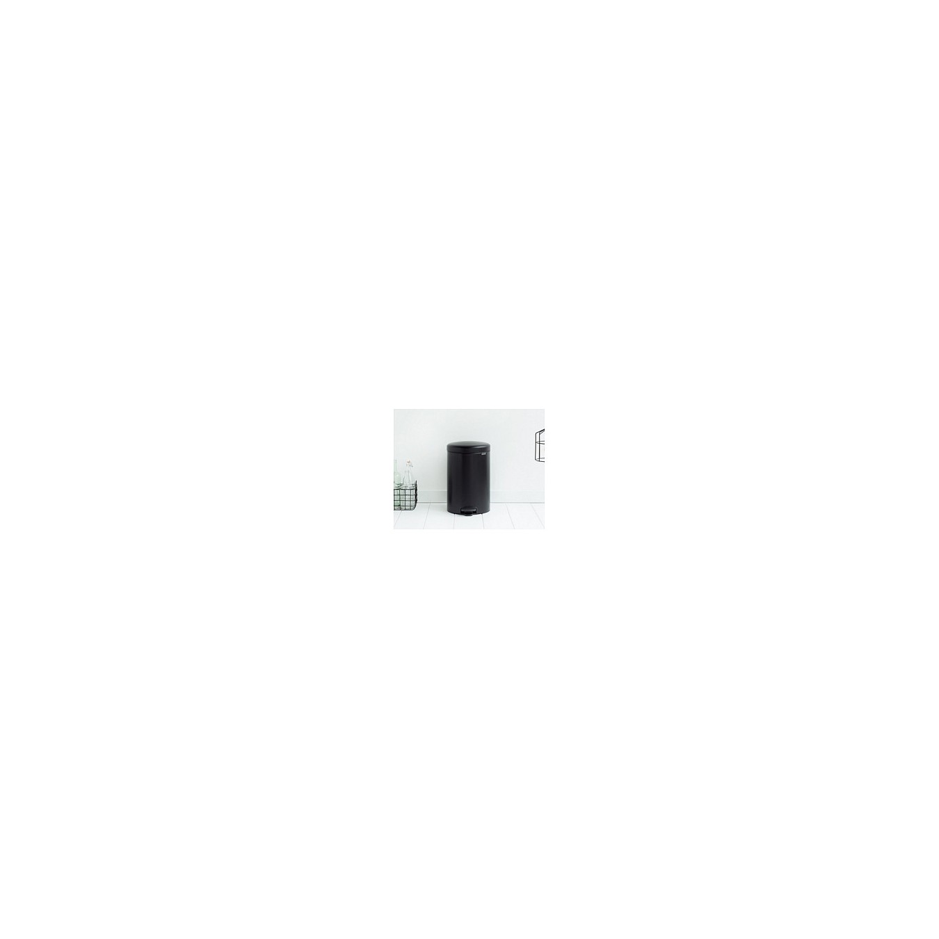 Buy Brabantia Treteimer Newicon 20.0 L schwarz matt in Cyprus, Nicosia, Limassol, Larnaka, Pafos