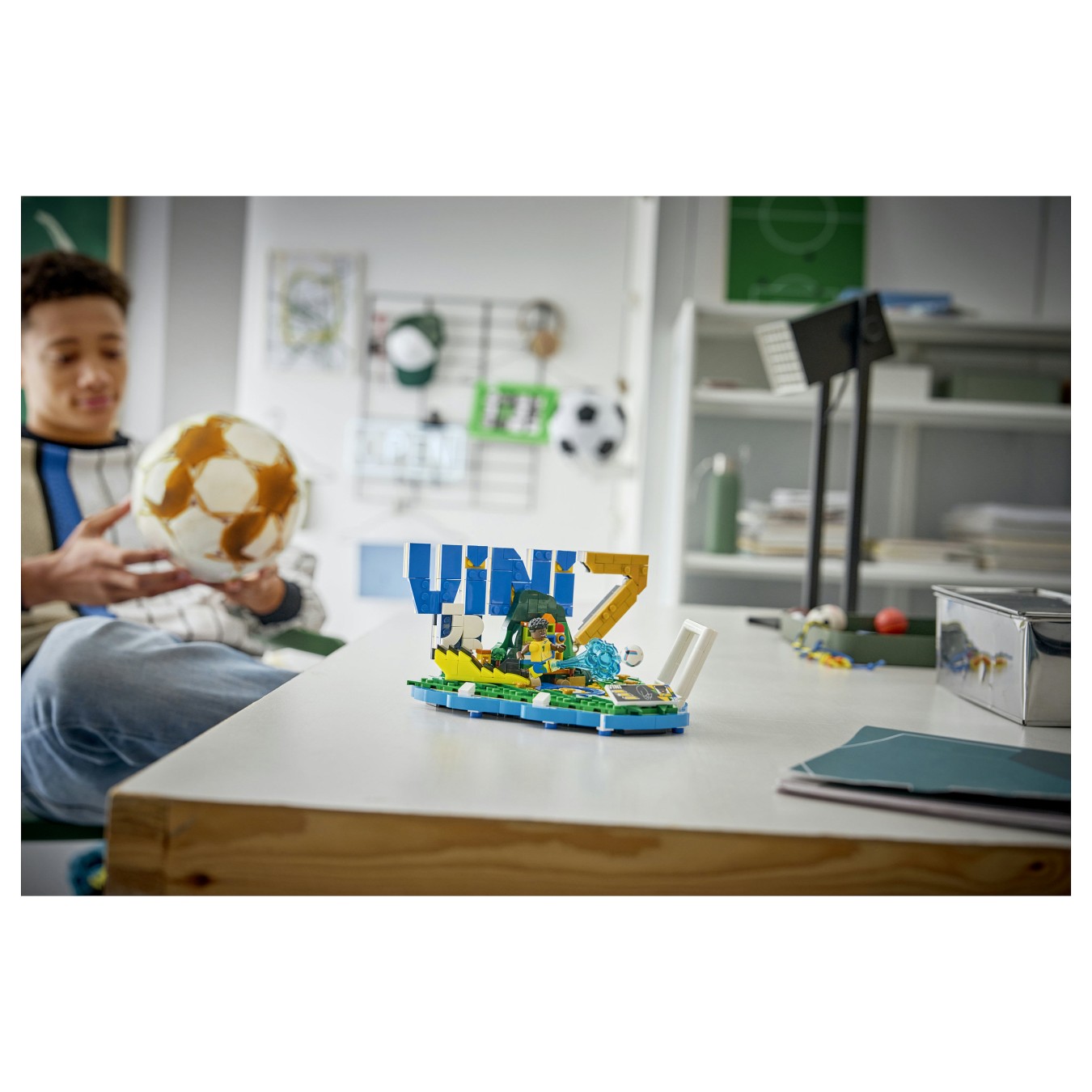 Buy 43027 Editions Vini Jr. - Fuball-Highlights in Cyprus, Nicosia, Limassol, Larnaka, Pafos